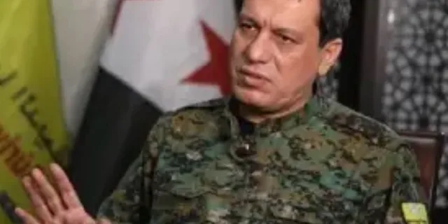 Suriye’de dengeleri değiştiren karar: YPG/SDG kendini feshetti